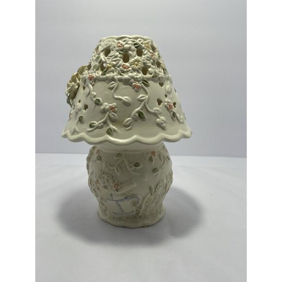 Vintage‎ Victorian Style CANDLE Lamp By Lincolnshire Raised Flowers 3D - Picture 8 of 13